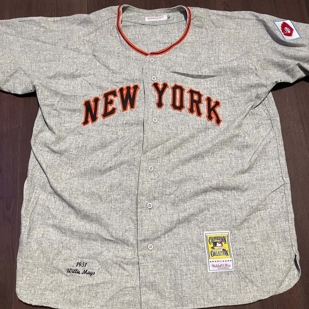 Willie mays New York Giants jersey. Size XXL. In used but very good condition